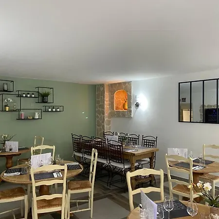 De L'abbaye Hotel Cruis