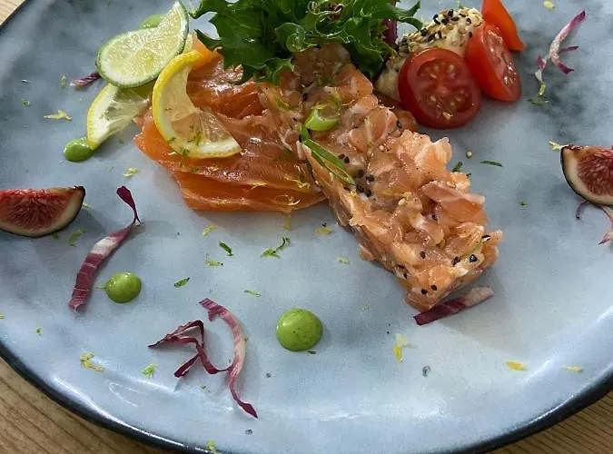 Hotel De L'abbaye Cruis